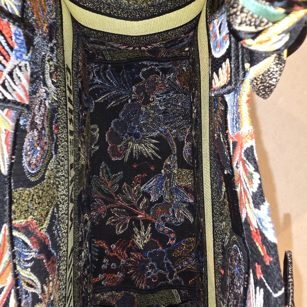 BUNDLE Dior Medium Book Tote Zodiac w/ Matching Twills - Picture 13 of 13